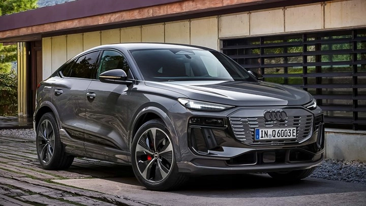 Audi Q6 Sportback E-Tron Tanıtıldı: Modern Tasarım ve İleri Teknolojilerle Dolu