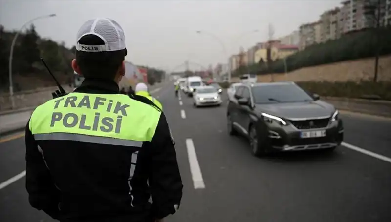23 Nisan Trafik Durumu: Ankara'da Kapalı Yollar ve Alternatif Rotalar