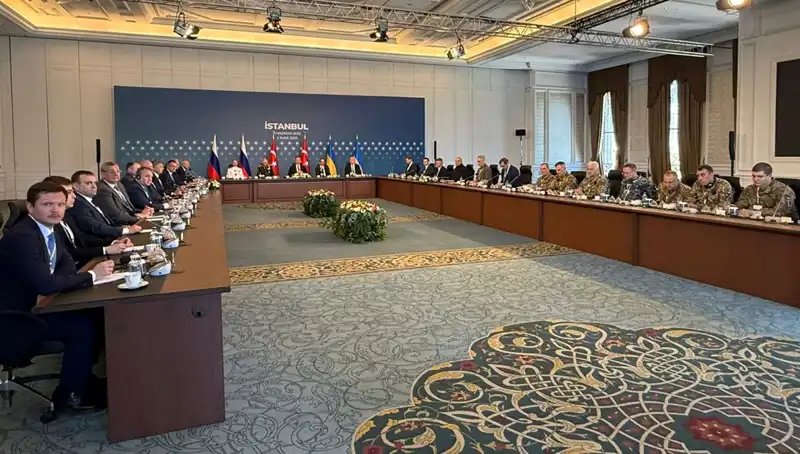 İstanbul’da İkili Barış Zirvesi: Putin ve Trump’ın Taktiksel Oyunları