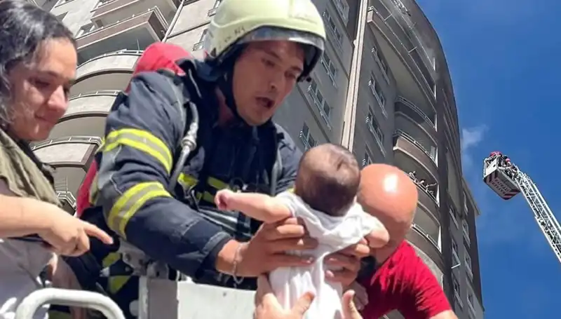 Kayseri'de 14 Katlı Binada Yangın: Korku Dolu Anlar ve Kurtarma Operasyonu