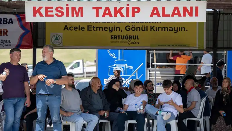: Ankara'daki Kurban Pazarlarında Hareketlilik: Alım Satım Coşkusu Yaşanıyor