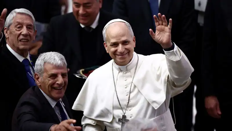 Papa Leo’nun Soyadı: Aşkın Peşinden Giden Tarih