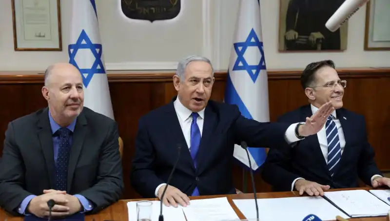 İran’ın Balistik Füze Stoku Tel Aviv'i Alarm Durumuna Geçirdi