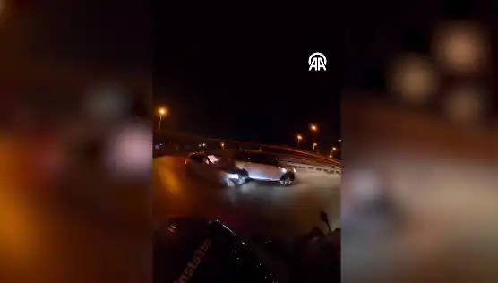 Kadıköy'de İki Araç Çarpıştı: Kask Kamerasında O Anlar
