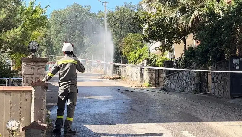 Bursa'da Doğalgaz Patlaması: Üç İşçinin Hayatı Tehlikede
