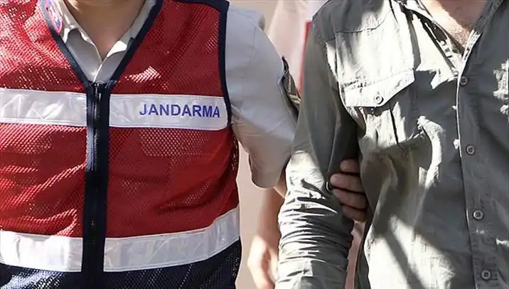 Kırşehir Polisi, 57 Suç Kaydı Olan Zanlıyı Yakaladı