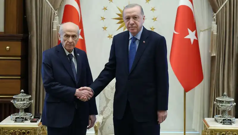 Erdoğan ve Bahçeli'nin Görüşmesinin Arkasındaki Siyasi Dinamikler