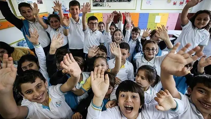 9 Günlük Tatilin Ardından Okul Zamanı Geldi: Zil Yeniden Çalıyor
