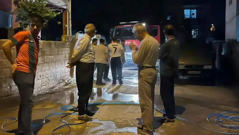 Park Halindeki Araç Nasıl Alev Aldı? Olayın Detayları!