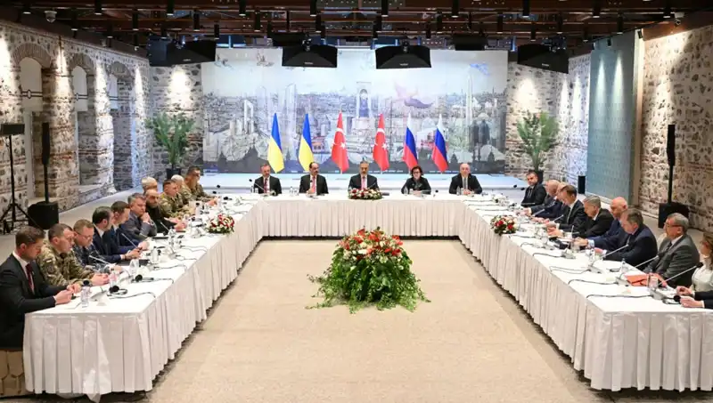 İstanbul'da Barış Zirvesi: Rus Heyetinin Türkiye Ziyareti