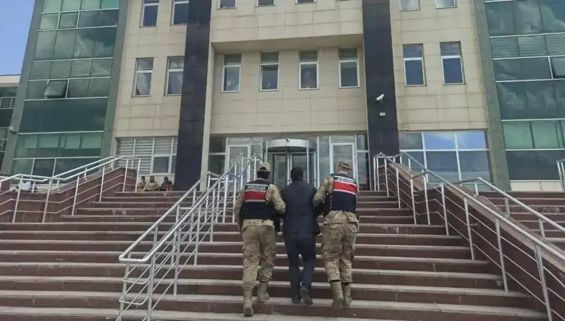 Hapis Cezasıyla Aranan Kişi Saklandığı Yerde Ele Geçirildi