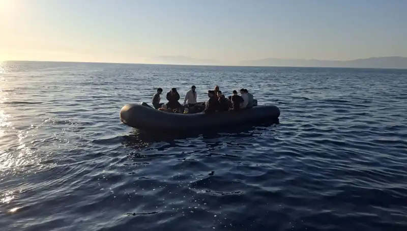 Ayvacık'ta 39 Düzensiz Göçmen Kurtarılarak Yeni Bir Hayata Merhaba Dedi