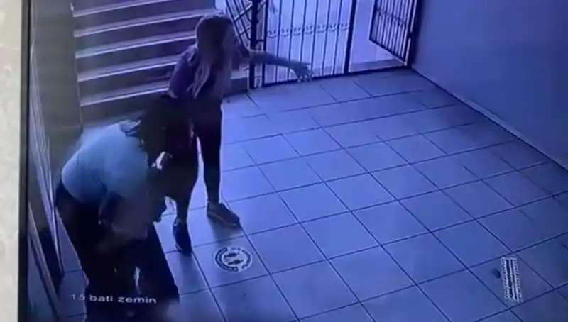 Öğretmenin Heimlich Manevrası Sayesinde Hayat Kurtaran Anlar!