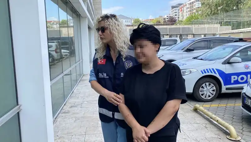 Bir Evladın Karanlık Yüzü: Annesini 11 Yerinden Bıçakladı