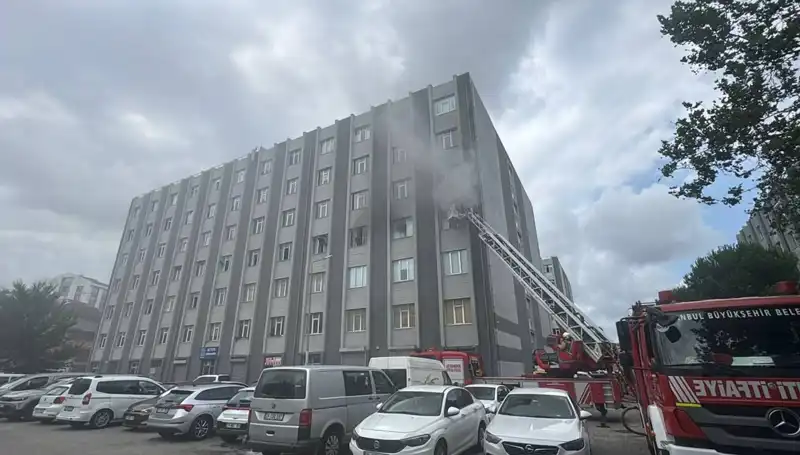 Çorap İmalathanesinde Meydana Gelen Yangın: Canlar Kurtarıldı mı?