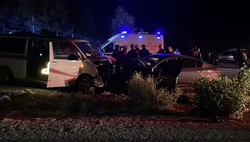 Ters Yön Faciası: Kafa Kafaya Çarpışma Sonucu Ölüm ve Yaralılar