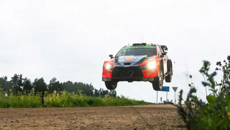 Otomobil Rallisinde Yaşanan Trajedi: İki Seyirci Hayatını Kaybetti