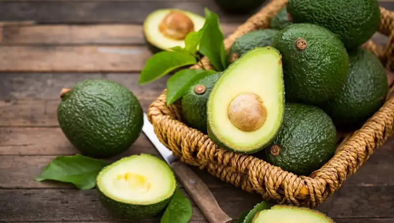 Avokado Tüketimi: Sağlıklı mı Yoksa Zararlı mı? Bilmeniz Gerekenler