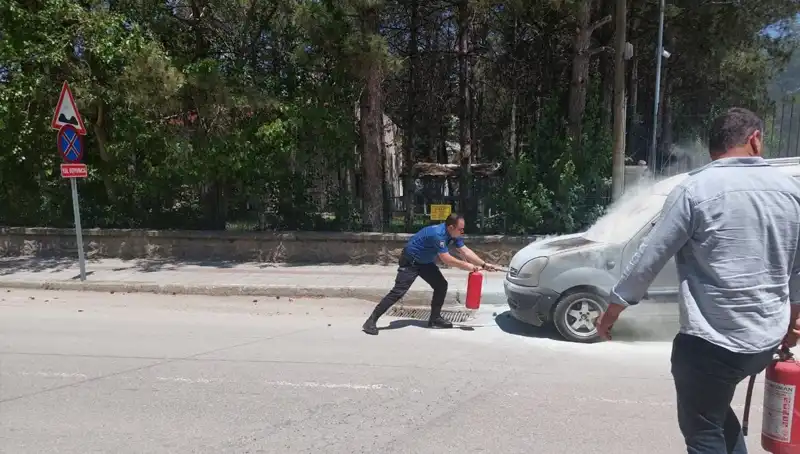 Emniyet Binasında Alev Alan Araç, Polisi Harekete Geçirdi