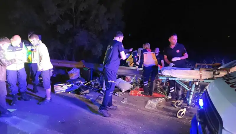 Kazada Minibüsten Savrulan Yolcuların Şok Anları ve Sonrasındaki Gelişmeler