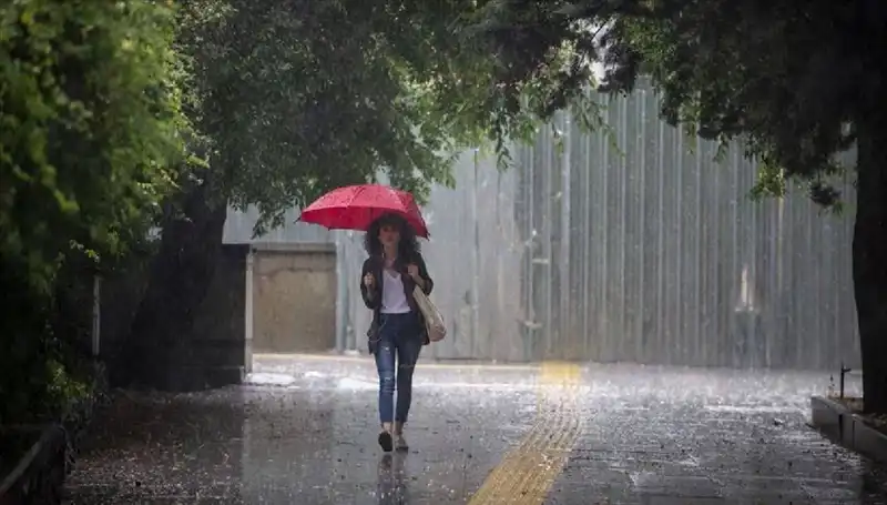 Meteoroloji Türkiye'yi Uyardı: 13 İl İçin Şiddetli Sağanak Bekleniyor!