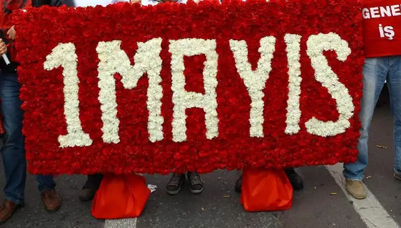 1 Mayıs Emek ve Dayanışma Günü: Okullar Tatil mi Olacak, Resmi Tatil mi?