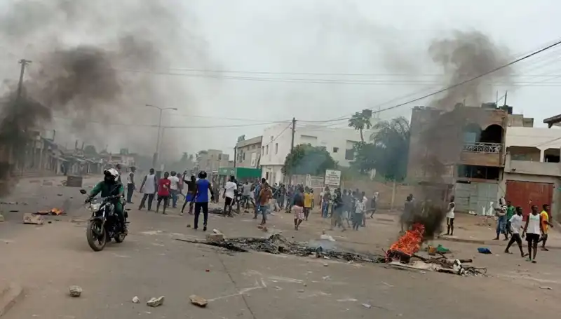 Togo'da Protestolar Sırasında Nehirlerde 7 Ceset Bulundu: Olayların Ardındaki Gizem