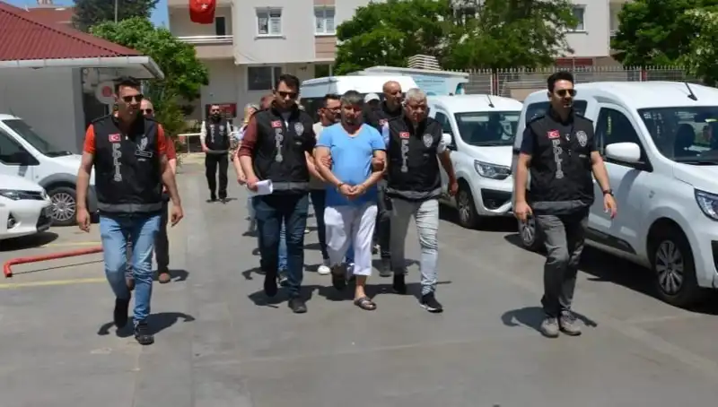 Lüleburgaz'da Fuhuş Operasyonunda 10 Gözaltı, Şok Eden Detaylar Ortaya Çıktı!