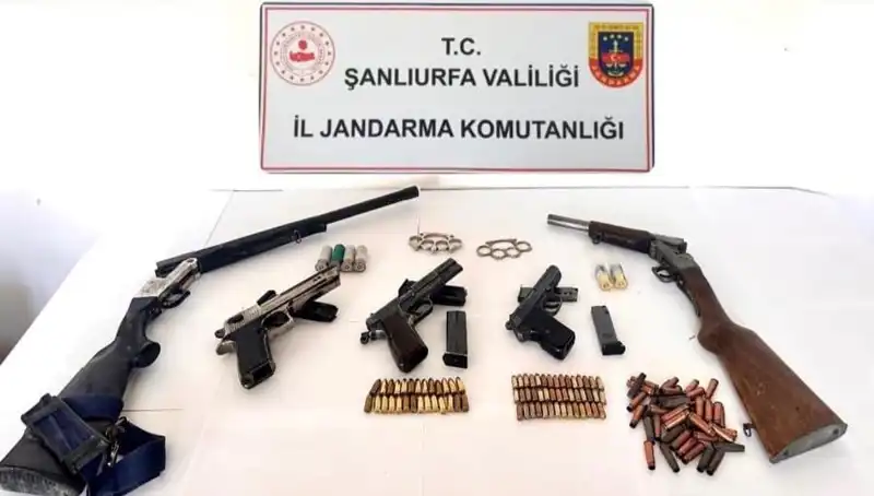 Şanlıurfa’da Ruhsatsız Silah Operasyonu: 5 Kişi Tutuklandı