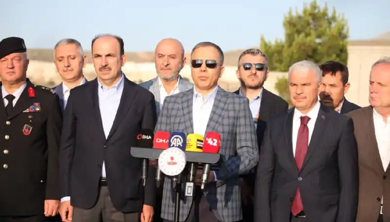 Bayram Sabahında Trafik Kazalarına Dikkat! Bakan Yerlikaya Uyardı