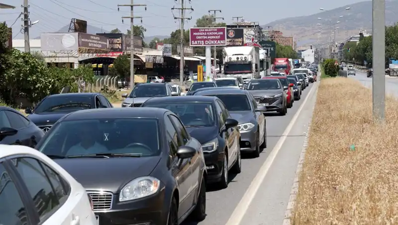 Aydın ile Muğla Arasında 60 Kilometrelik Araç Kuyruğu Neden Oluştu?