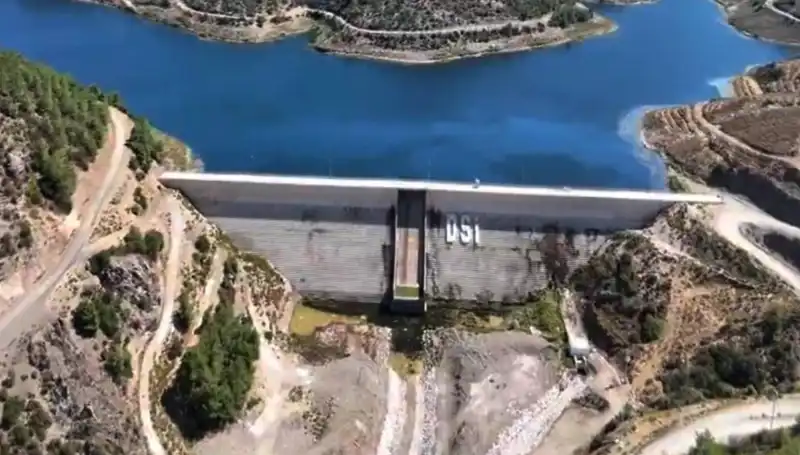 Çeşme'de Su Sorununa Son Veren Nefes Kesici Gelişme!