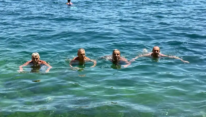 Sıcak Havalarda Plaj Keyfi: Termometreler Rekor Kırdı!