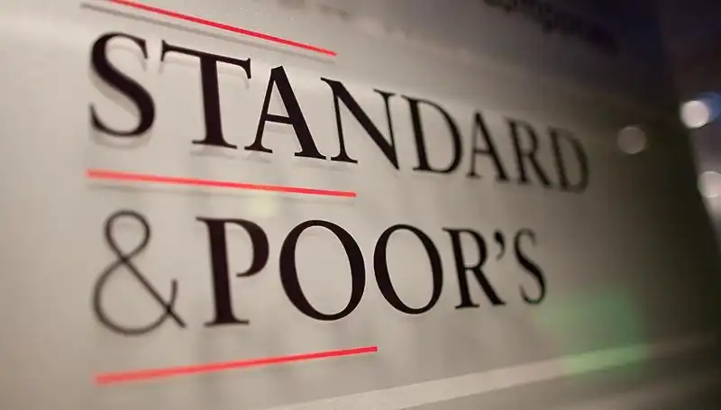 Fransa'nın Kredi Notu Görünümü Negatif, Ekonomi Zor Durumda
