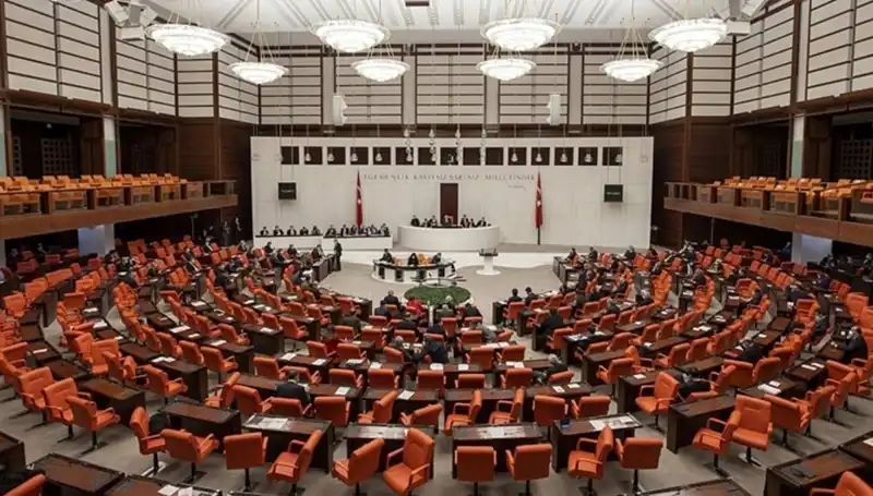 Gıda Zehirlenmesi İddiaları Meclis’i Sarstı: İdare Amiri Turan'dan Açıklama