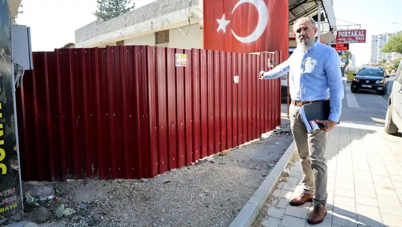 Tapulu Arazim Dedi, Sokak Girişi Eziyetle Kapandı: Mahallede Şok Etkisi Yarattı!